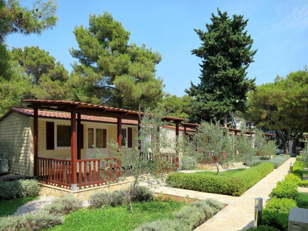 Holiday Home Camp Rozac - Tgr215 Trogir Exterior foto